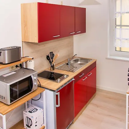 Loftartiges In Magdeburg, 2 Schlafzimmer, Kueche Und Bad - B Magdeburk