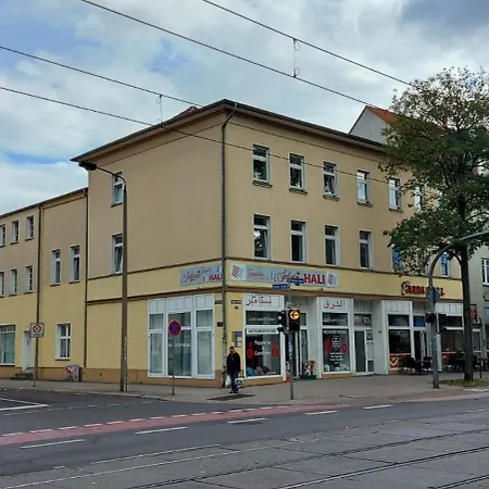 Loftartiges In Magdeburg, 2 Schlafzimmer, Kueche Und Bad - B * Magdeburk