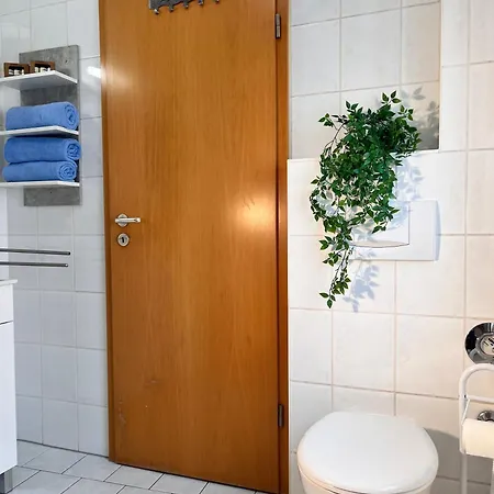 Apartment Loftartiges In Magdeburg, 2 Schlafzimmer, Kueche Und Bad - B Magdeburg