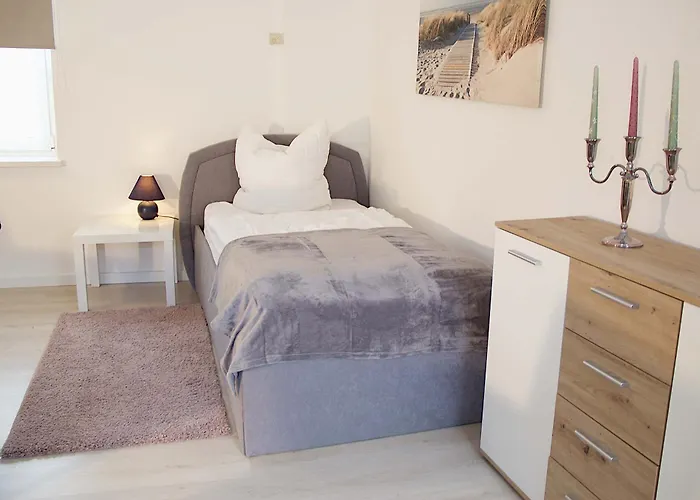 Апартаменты Loftartiges In Magdeburg, 2 Schlafzimmer, Kueche Und Bad - B