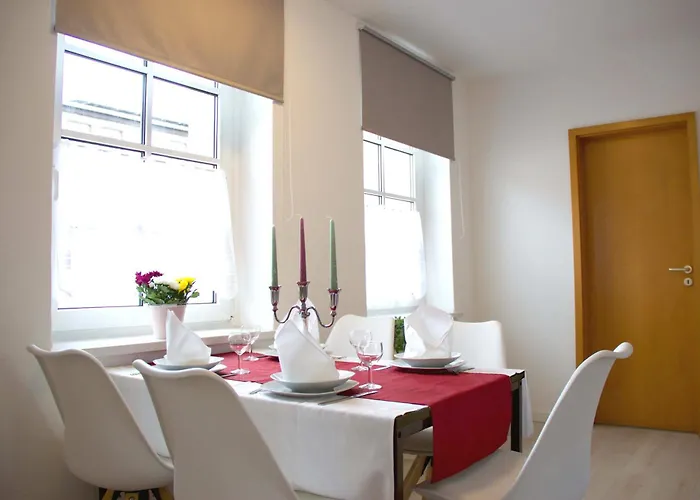 Апартаменты Loftartiges In Magdeburg, 2 Schlafzimmer, Kueche Und Bad - B